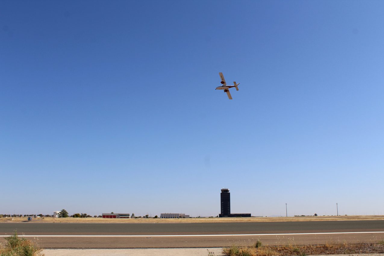 Vuelo de calibración en el Aeropuerto de Ciudad Real.