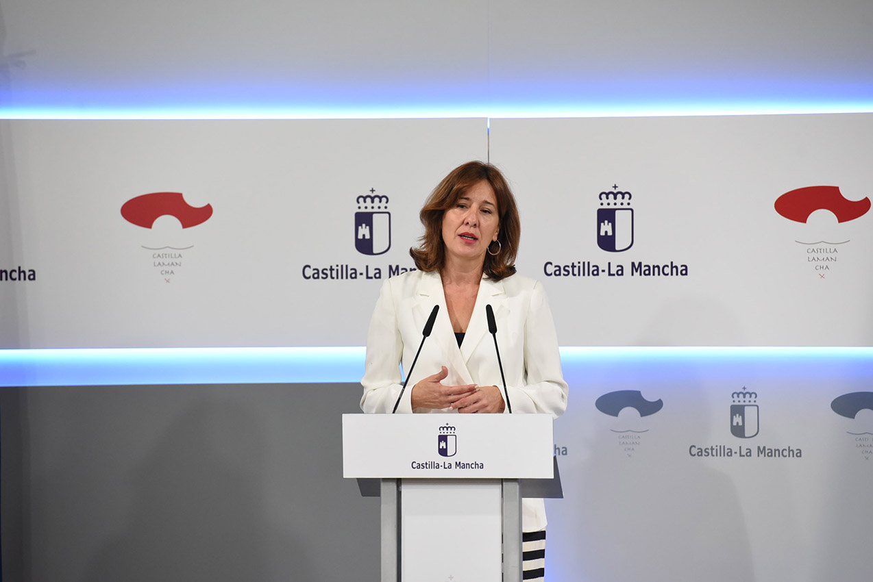 violencia de género La portavoz y consejera de Igualdad de CLM, Blanca Fernández.