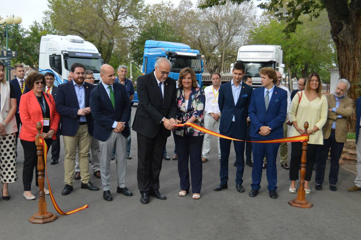 Patricia Franco en la inauguración de la Feria Nacional del Vehículo Industrial de Ocasión de Manzanares.