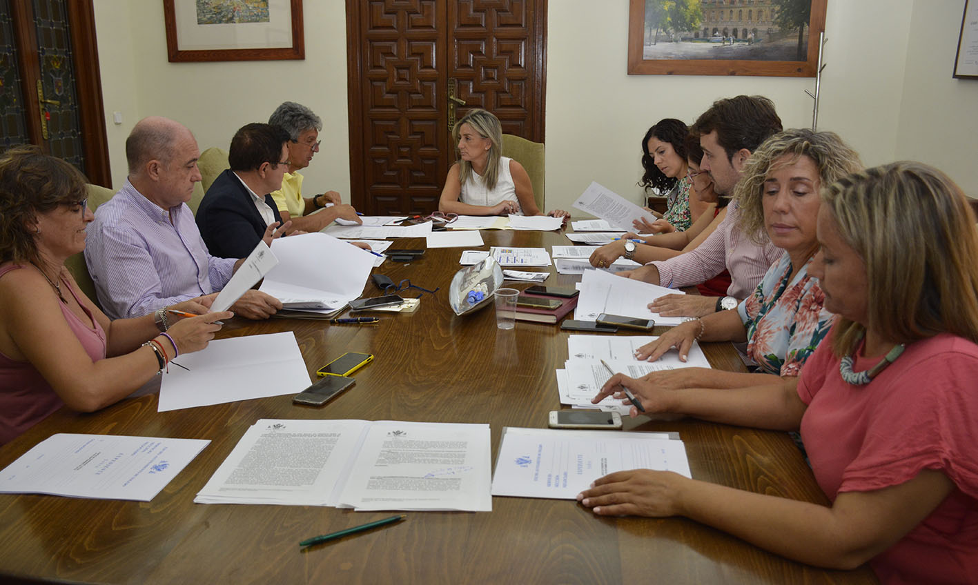 La Junta de Gobierno Local, presidida por la alcaldesa, Milagros Tolón, ha decidido cuáles son las dos festividades locales para 2020.