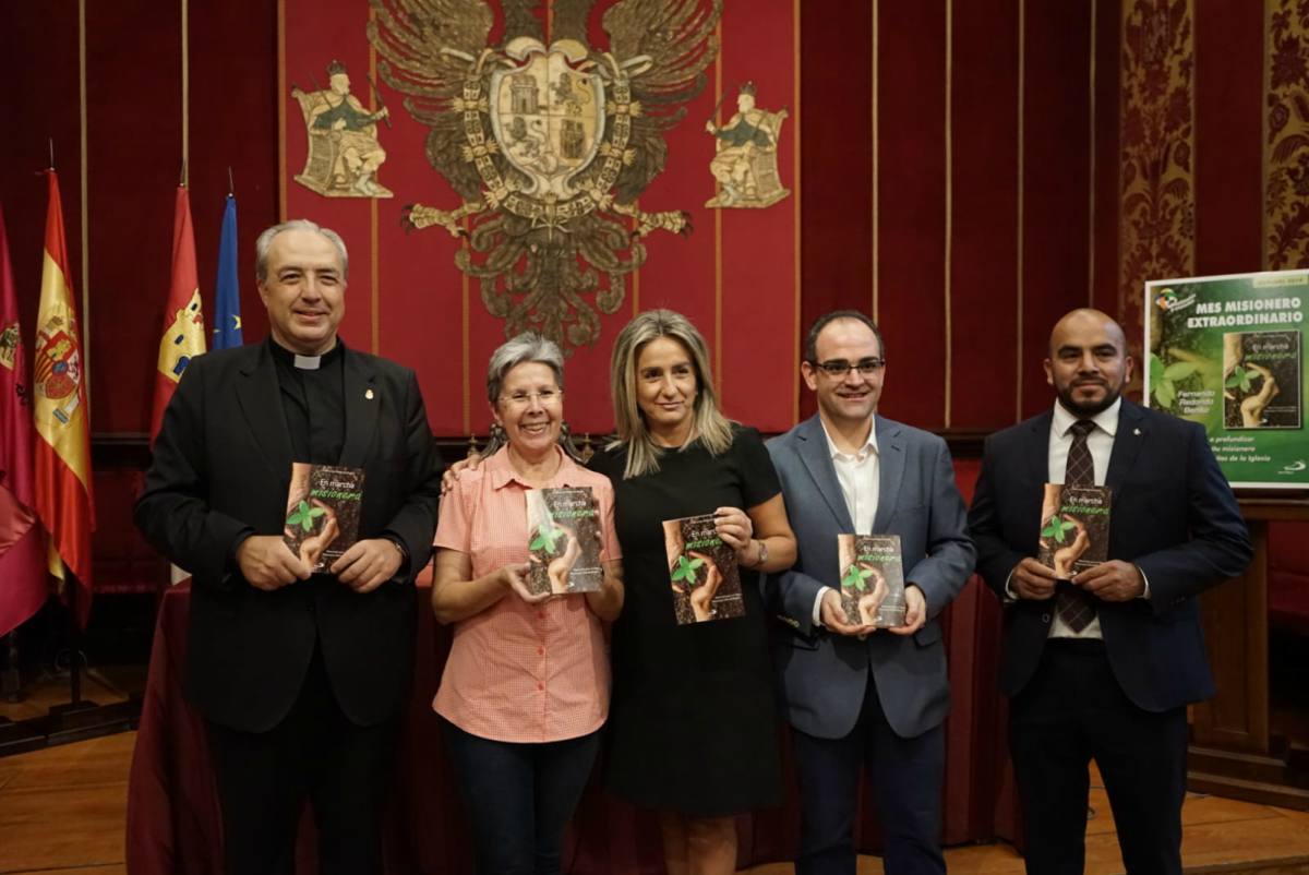 Presentación del libro "En marcha misionera".