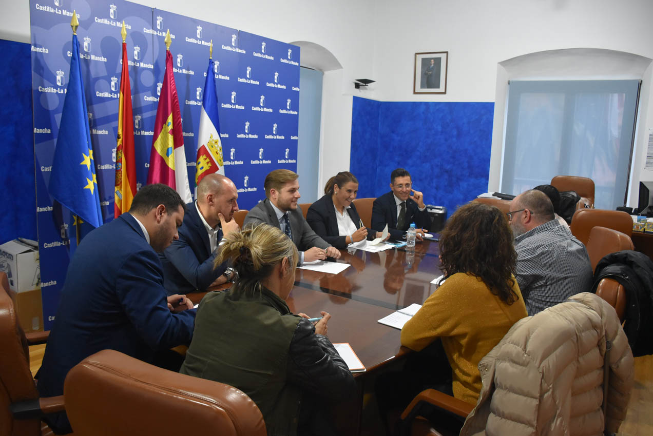 Reunión entre Junta, Ayuntamiento y la Plataforma de Afectados por el Transporte de Talavera.