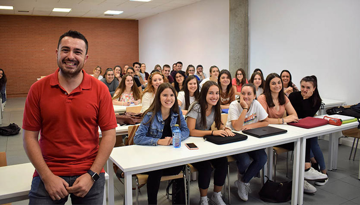 Abel Toledano es profesor en la Facultad de Ciencias de la Salud de Talavera.