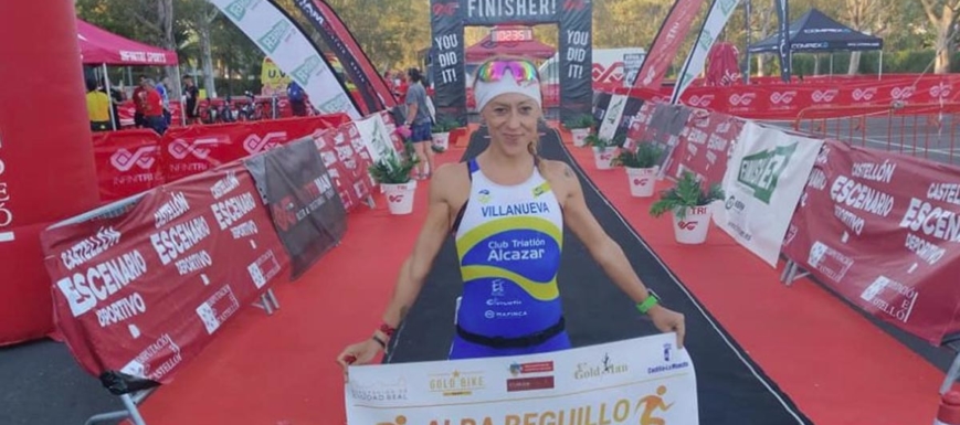 Alba Reguillo hizo historia en el triatlón femenino español