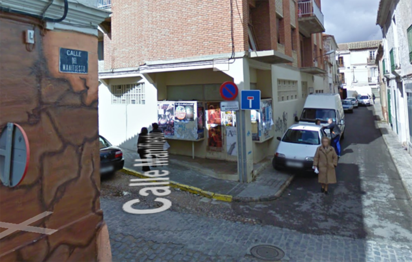 Calle del Manifiesto, en Manzanares (Ciudad Real), donde se ha producido el incendio.