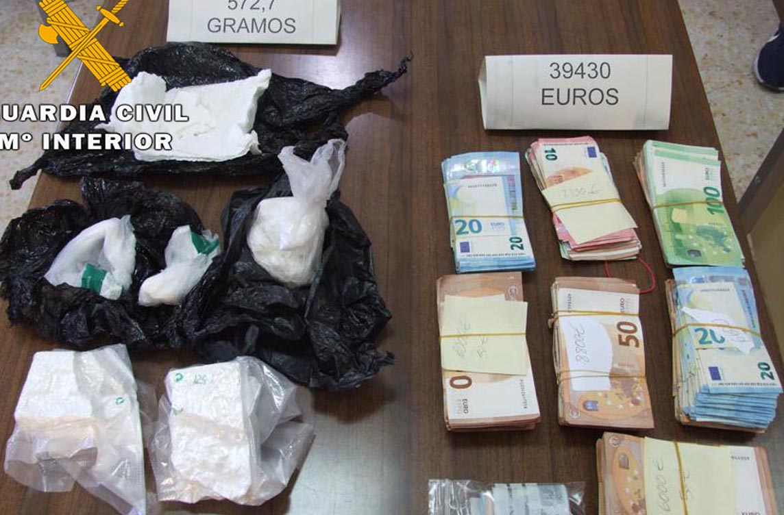 Material intervenido en la operación Cuerno, que desactivó un importante punto de venta de cocaína