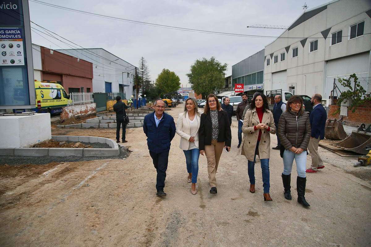 La alcaldesa ha visitado las obras del Polígono Industrial.