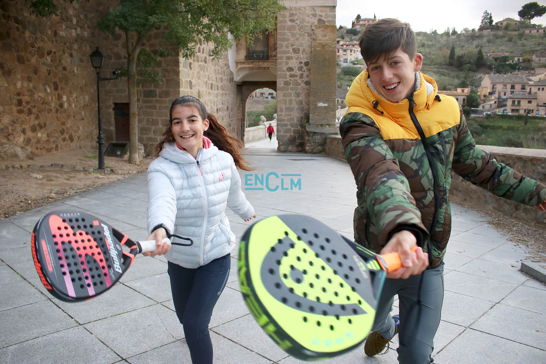 Noemí Aguilar y Andrés Fernández, los jóvenes campeones del mundo de pádel.