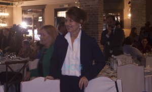 La consejera de Bienestar Social, Aurelia Sánchez, recibió el premio a "la Excelencia" a la Junta que le dio la Fundación Mayores. Foto: Izakun Roto