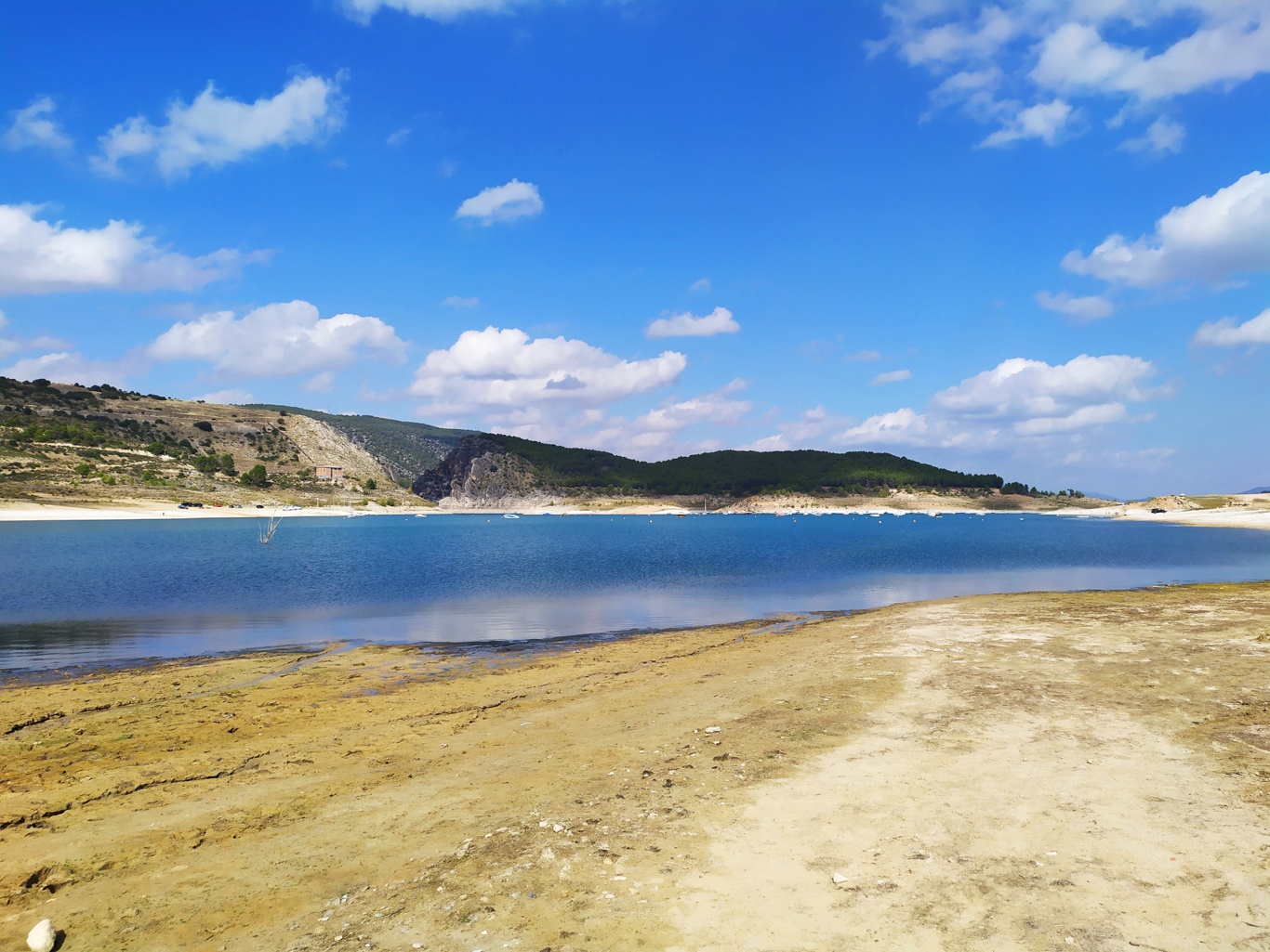 El embalse de Entrepeñas y octubre.