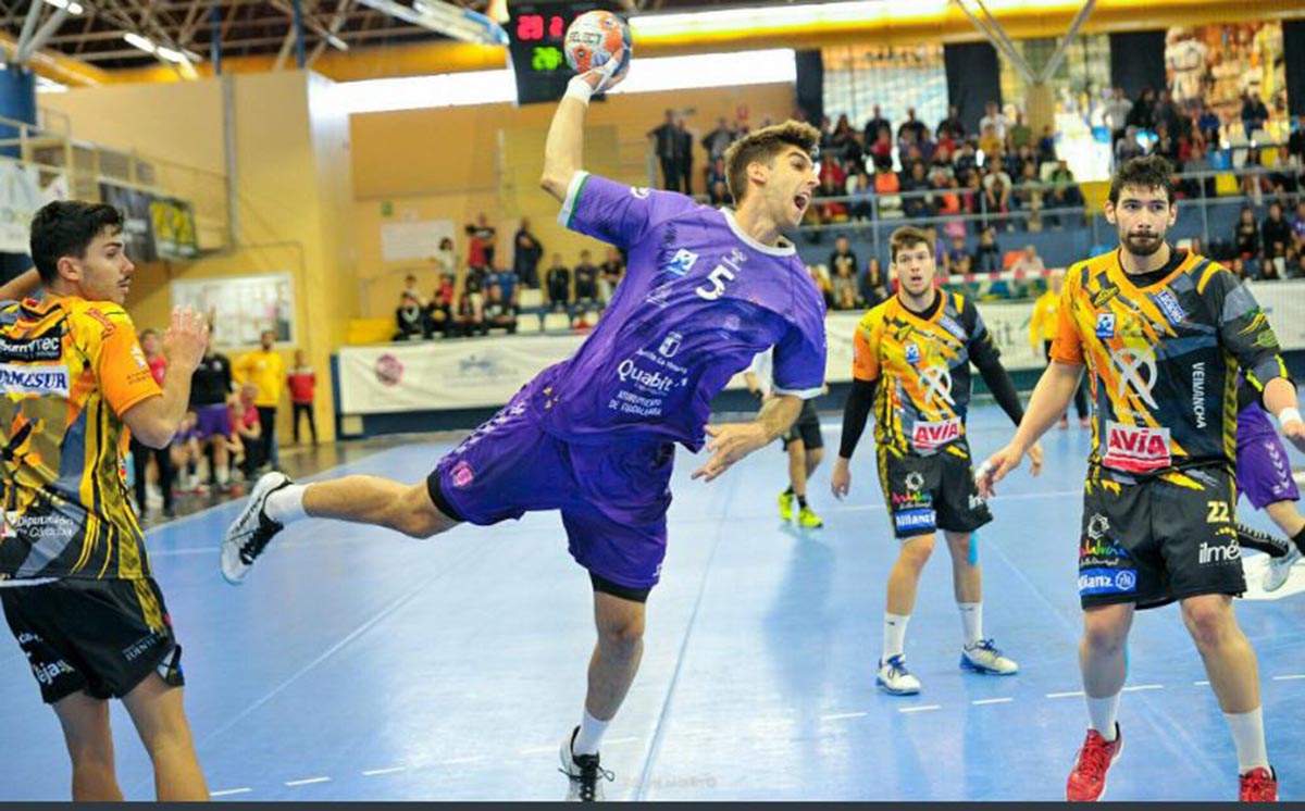 Lance del partido en el que el Quabit Guadalajara empató en su pista contra el Ángel Ximénez