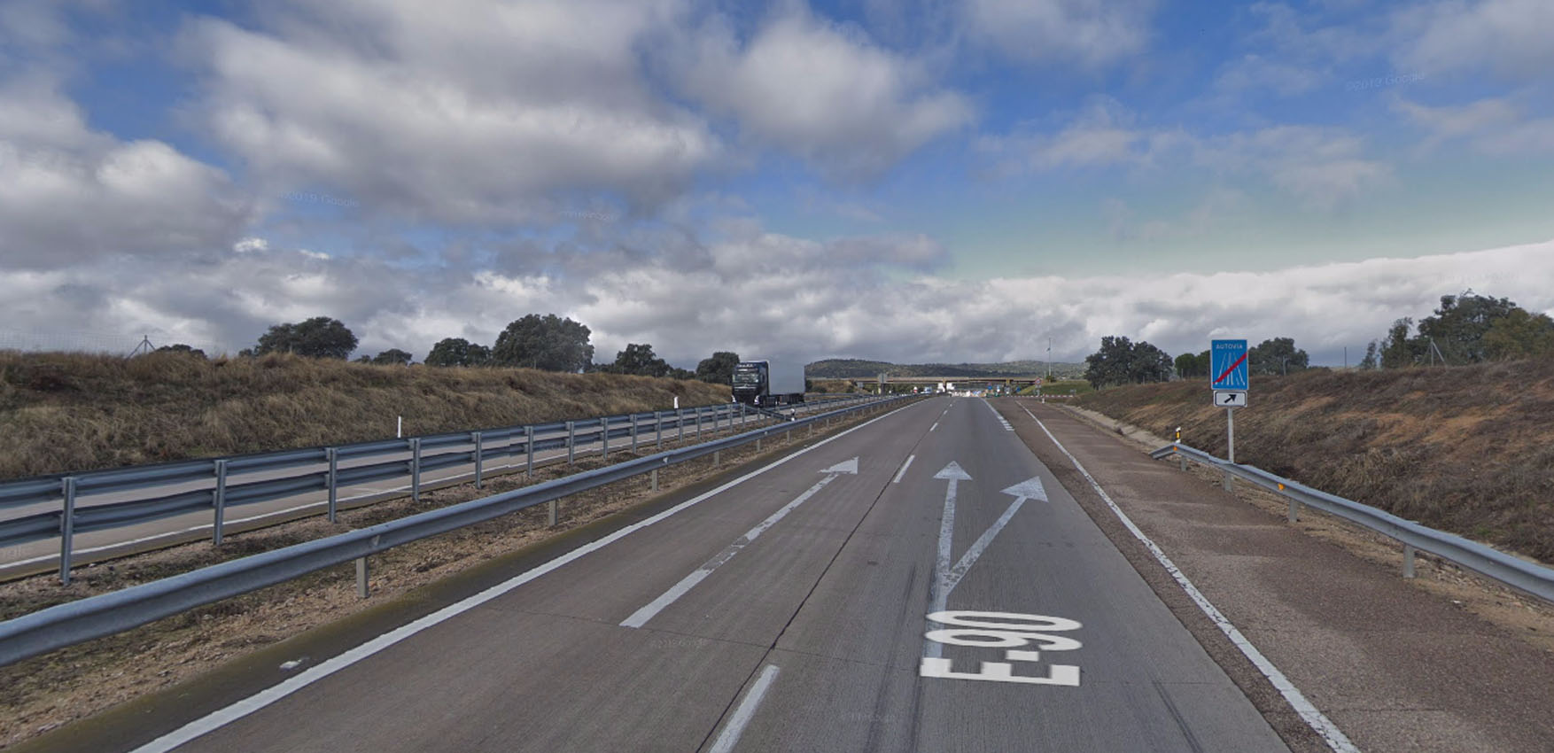 El accidente se ha producido en la autovía A-5, a la altura de Pepino, justo en la salida a San Román de los Montes.