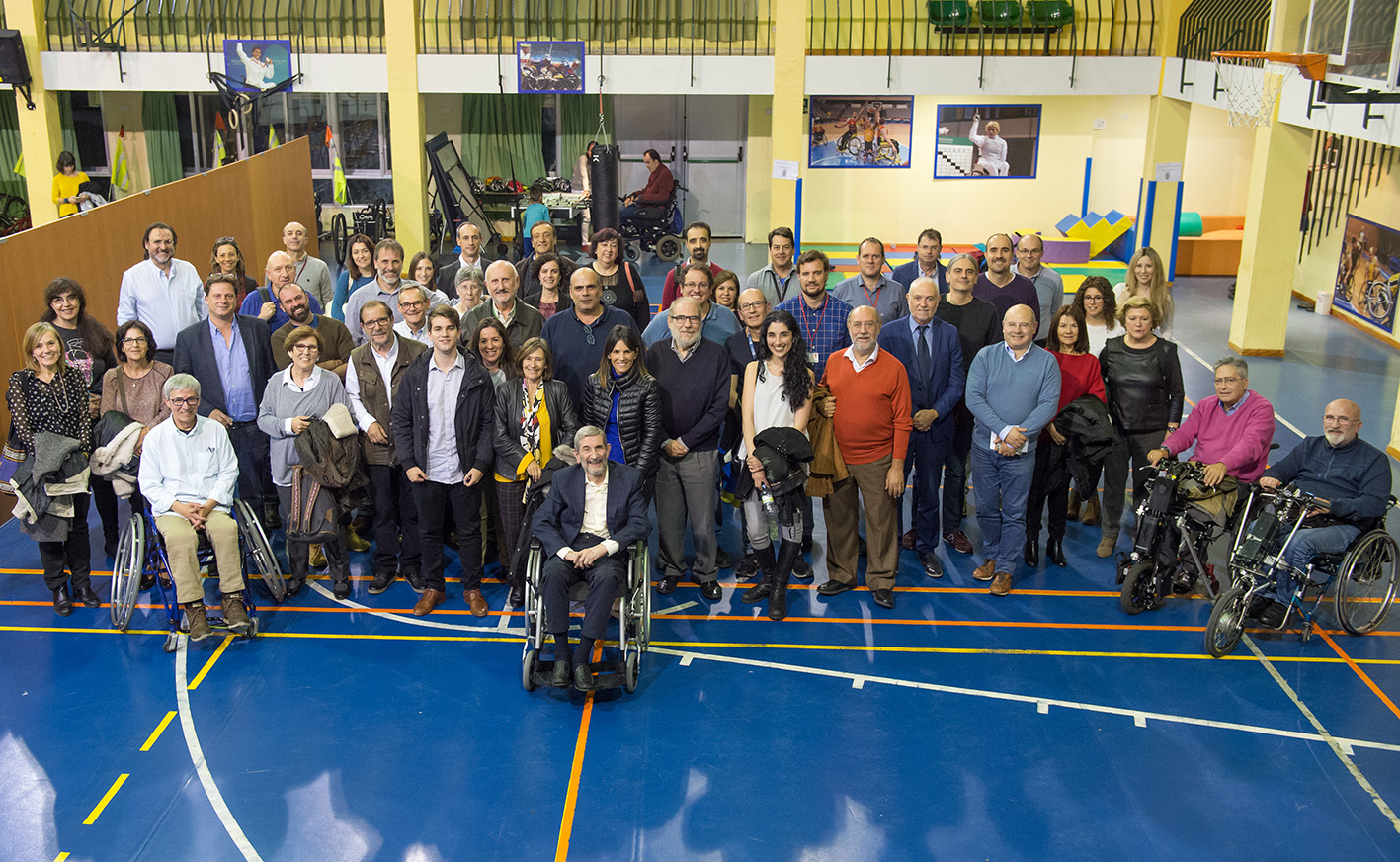 Más de 100 personas participaron en el homenaje al científico Manuel Nieto Sampedro en el Hospital de Parapléjicos.