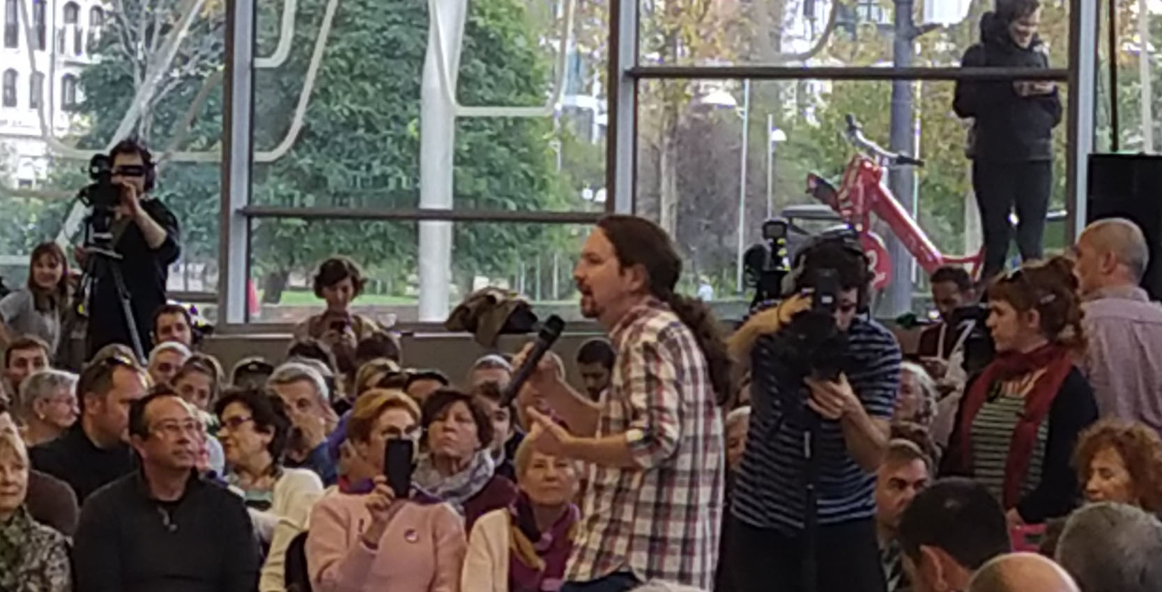 Pablo Iglesias en uno de los actos de campaña.