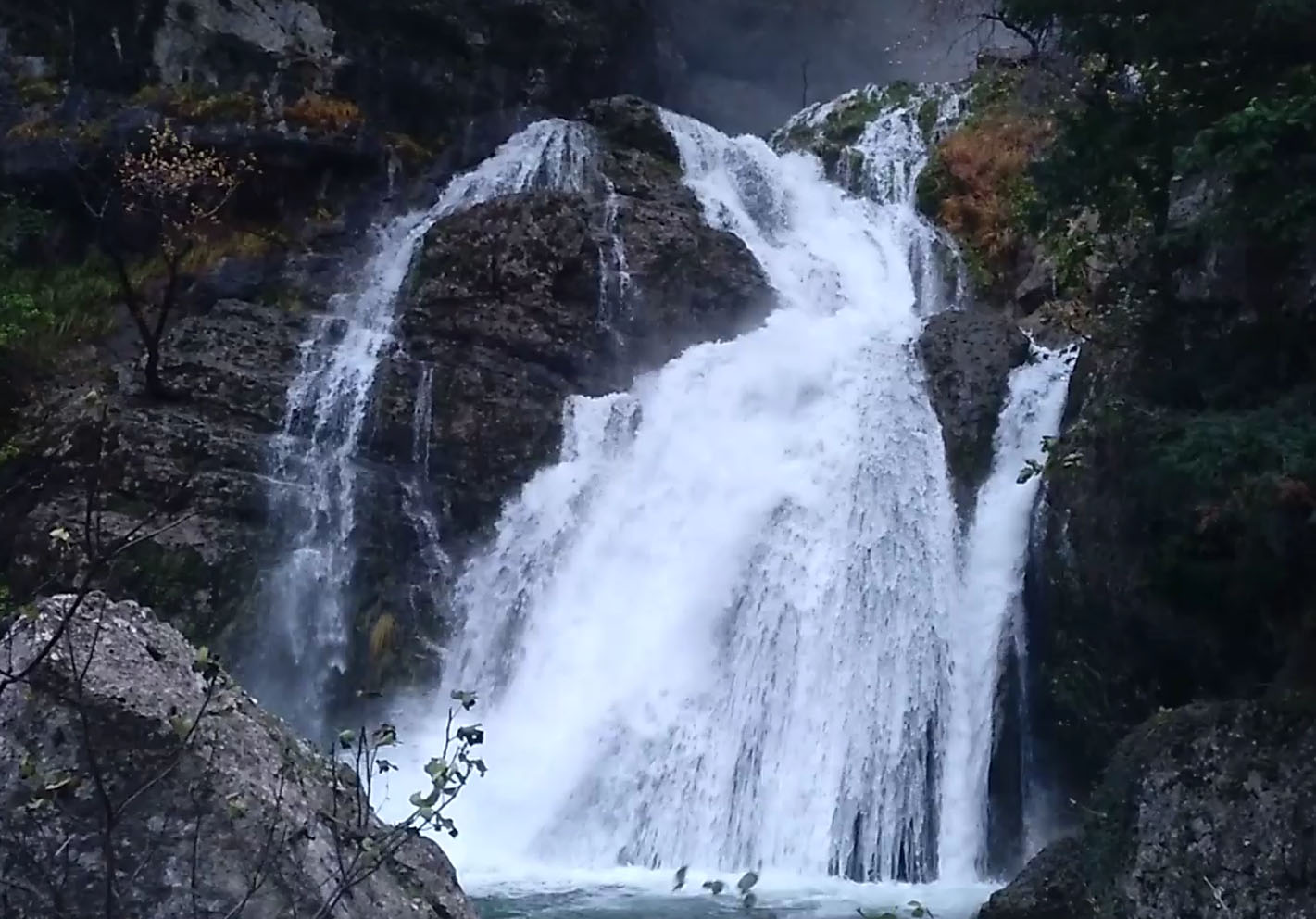 Reventón de los Chorros del Río Mundo.