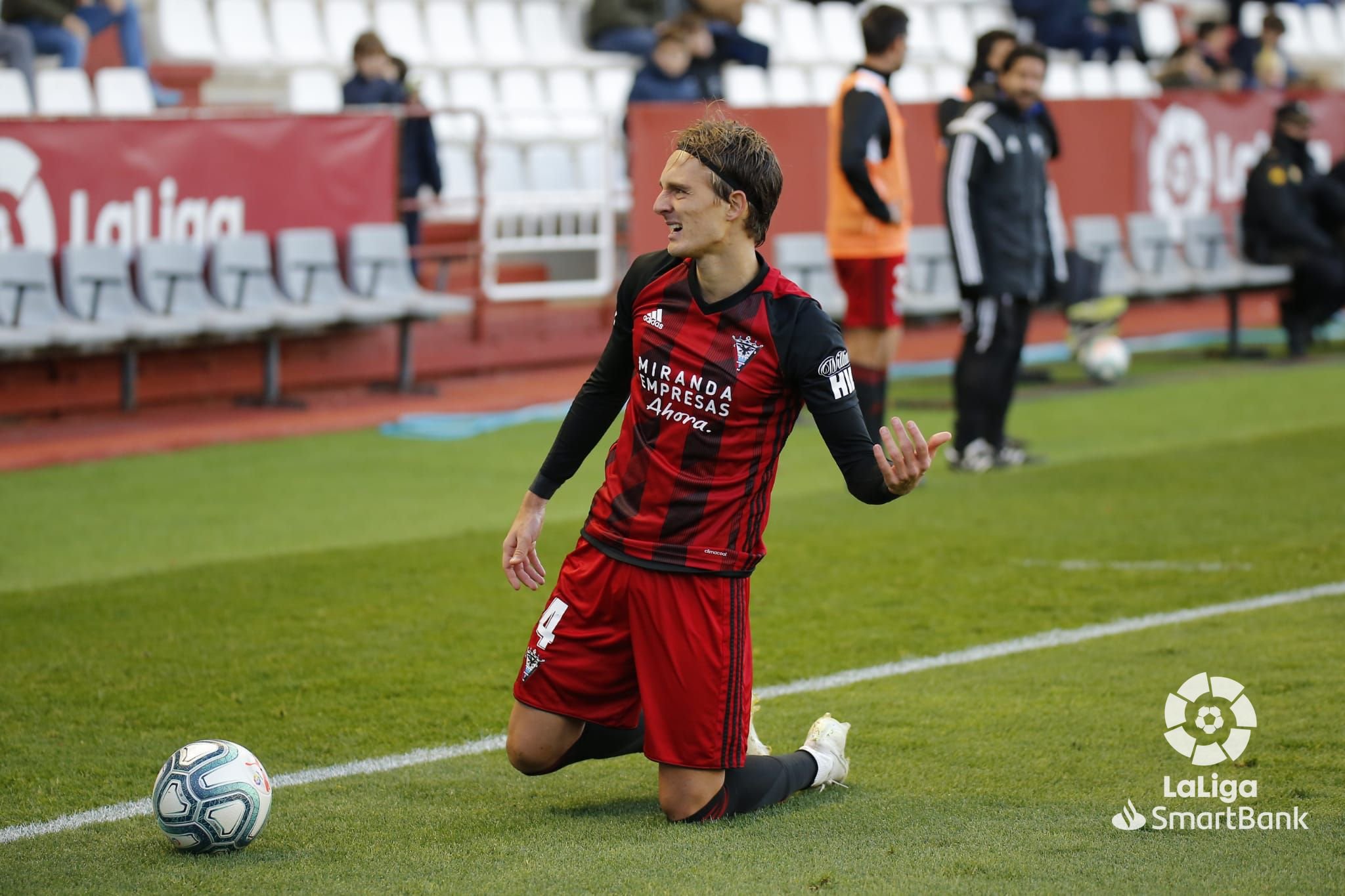 Sergio González, autor del tanto de la victoria para el Mirandés.