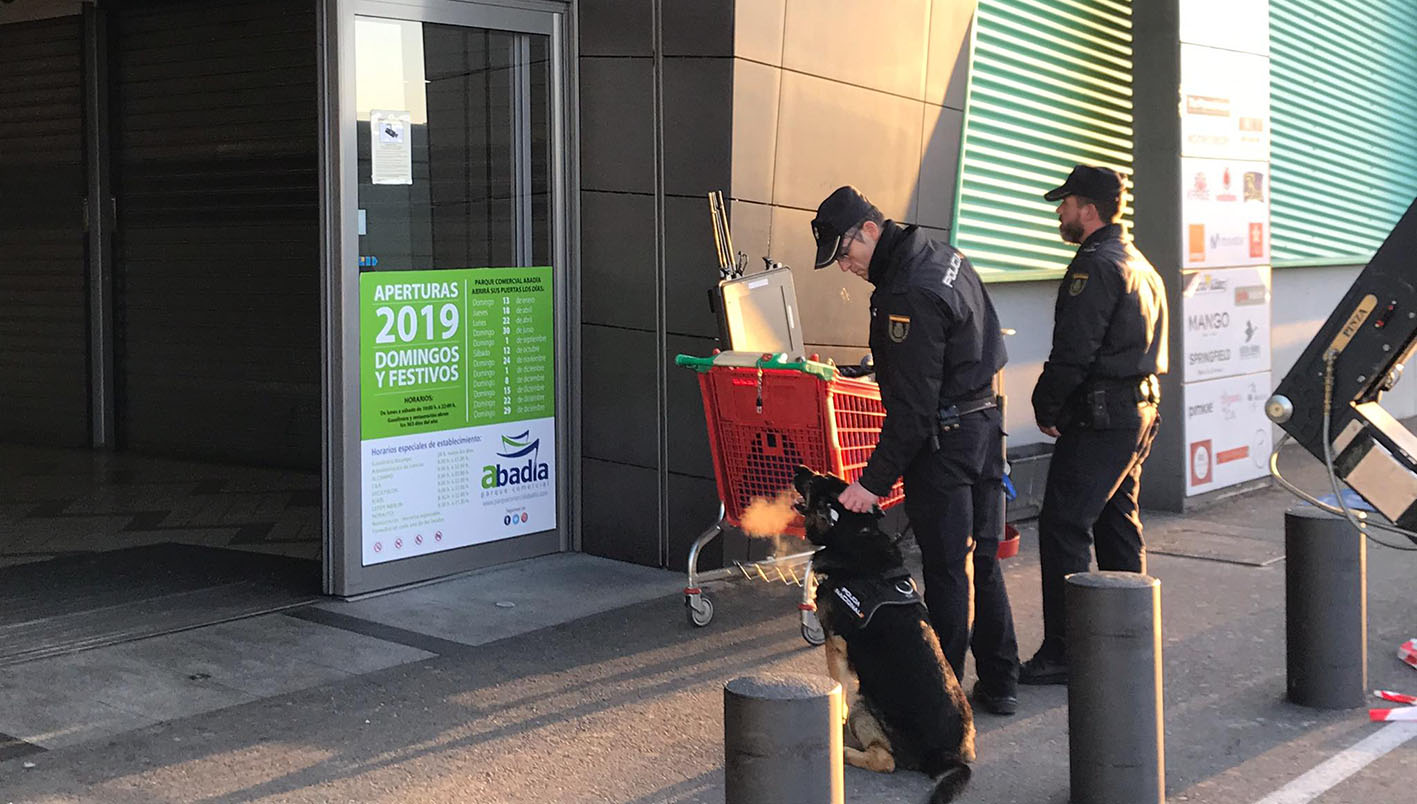 Un momento del simulacro realizado en Parque Comercial Abadía en años pasados.