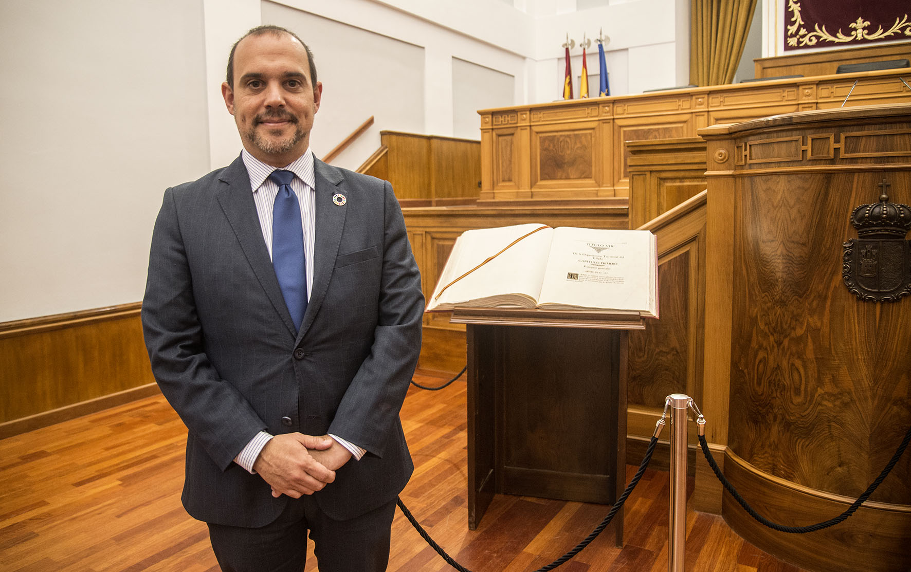 Pablo Bellido, presidente de las Cortes de CLM, recuerdas las Navidades de su infancia, el frío… y sobre todo los juguetes del día de los Reyes Magos.