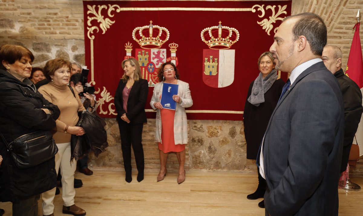 Primera jornada de puertas abiertas en las Cortes de CLM, que se celebró el pasado 3 de diciembre. A la derecha, Pablo Bellido, presidente de la institución.