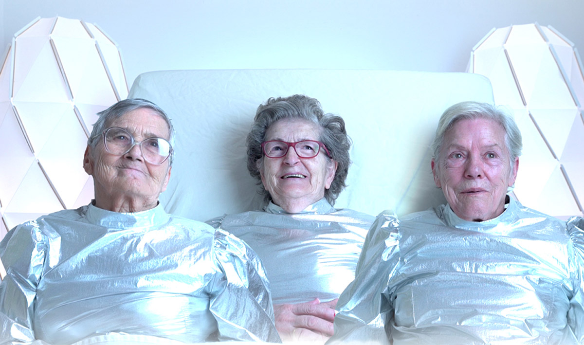 Ignacia, Teresa y Francisca, las tres protagonistas del cortometraje "La pastilla de la felicidad".