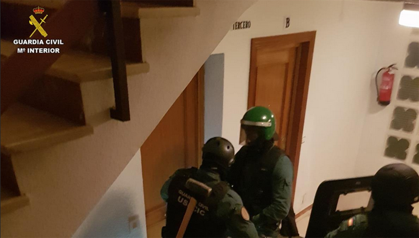 La Guardia Civil ha detenido a 17 personas de diferentes nacionalidades.