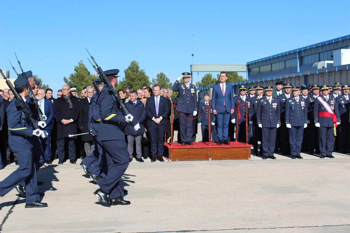 Actos de celebración de la Virgen de Loreto en la base de Los Llanos.