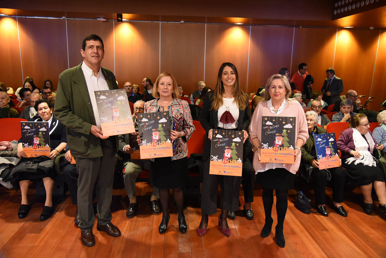 Presentación de la campaña "Navidad en compañía. Ningún mayor solo".