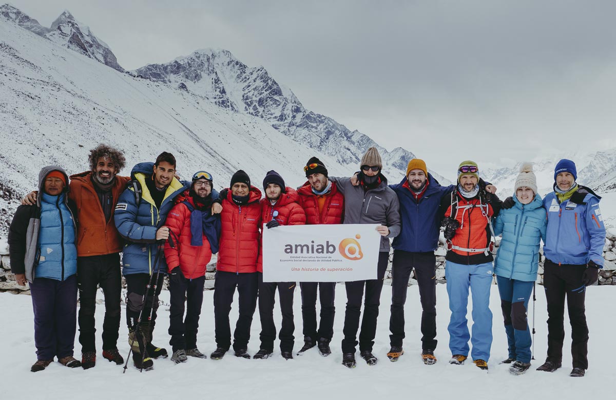 Expedición Álex Txikon-Amiab al completo