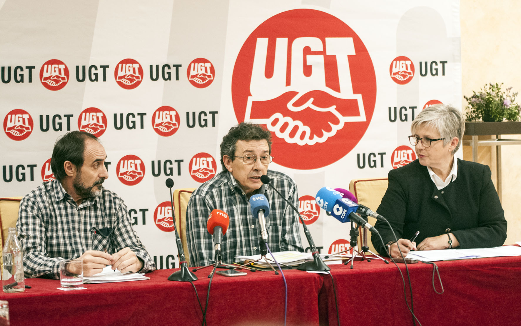 Desayuno informativo con los secretarios generales de las tres federaciones que integran UGT CLM.