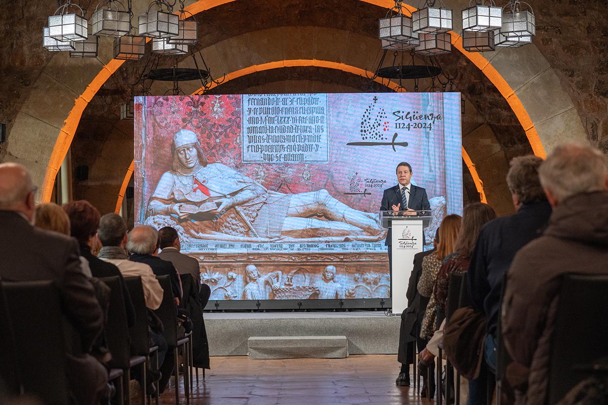 Page anunció en Sigüenza que esta ciudad quiere ser Patrimonio de la Humanidad