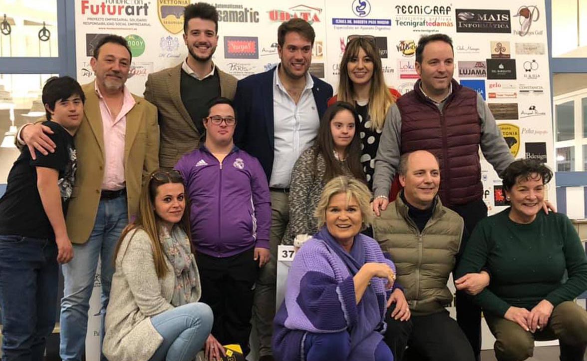 Foto de familia del Torneo Solidario de golf en favor de la Asociación Down Talavera