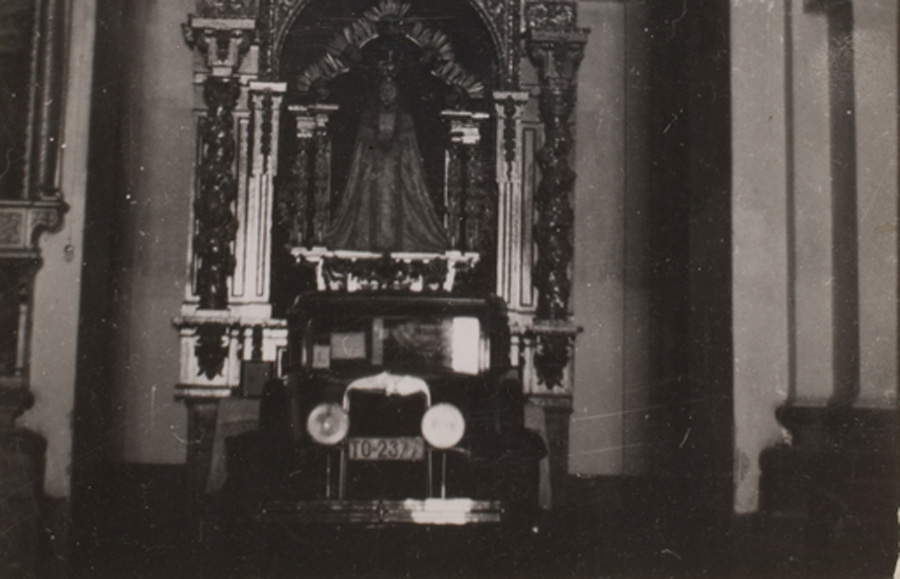Fotografía de Robert Capa y Gerda Taro tomada en la iglesia de San Marcos de Toledo en verano de 1936.