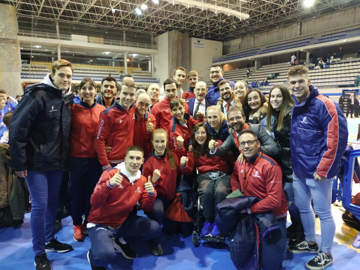 Delegación de CLM en el Nacional de kárate