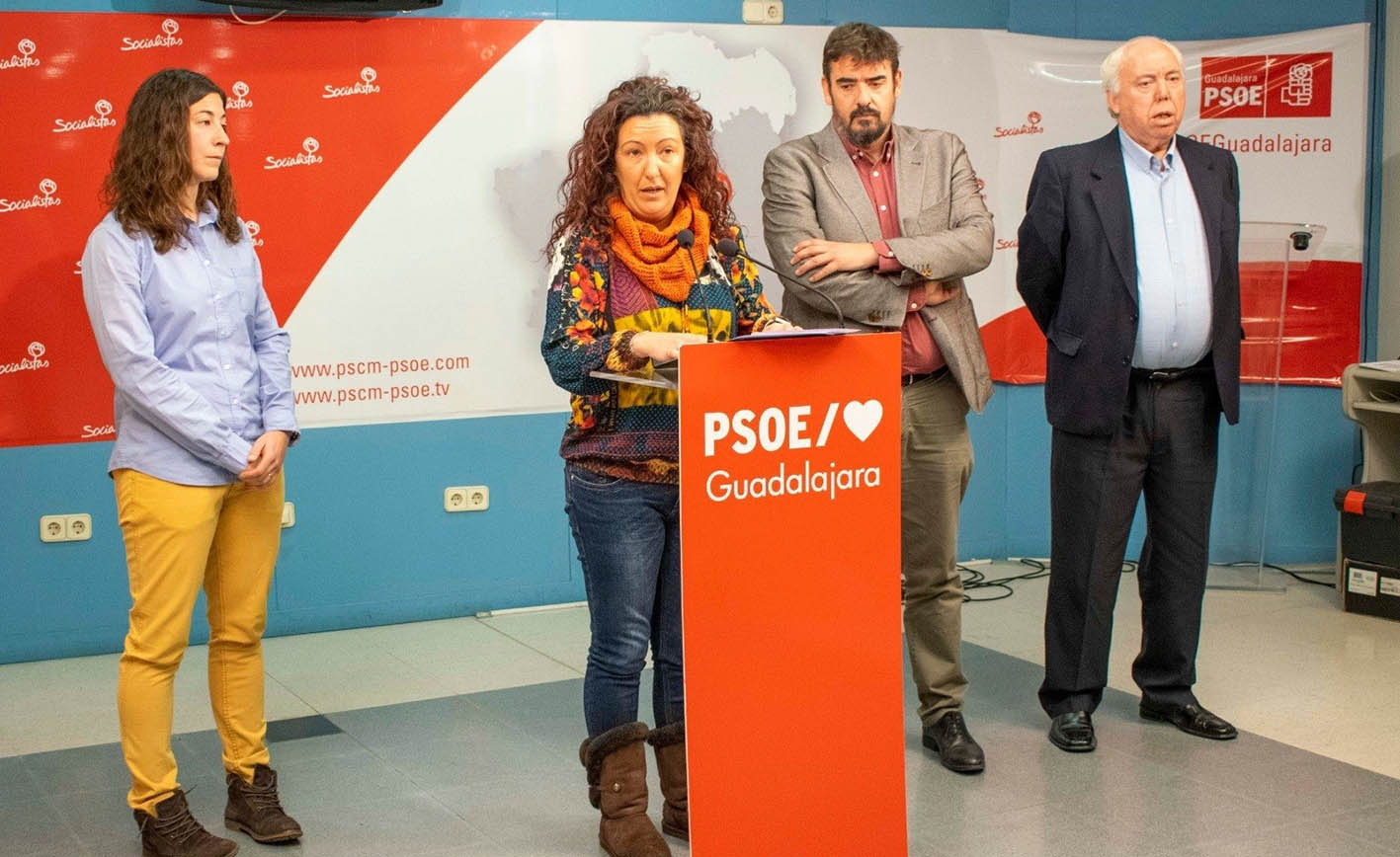 Lorena Álvarez, actual alcaldesa socialista de Trillo, contra la que han planteado una moción de cesura.