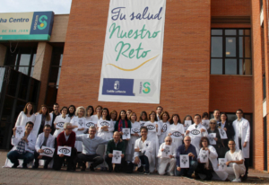Profesionales del Servicio de Oftalmología del Mancha Centro posan orgullosos tras conseguir dos nuevos premios.
