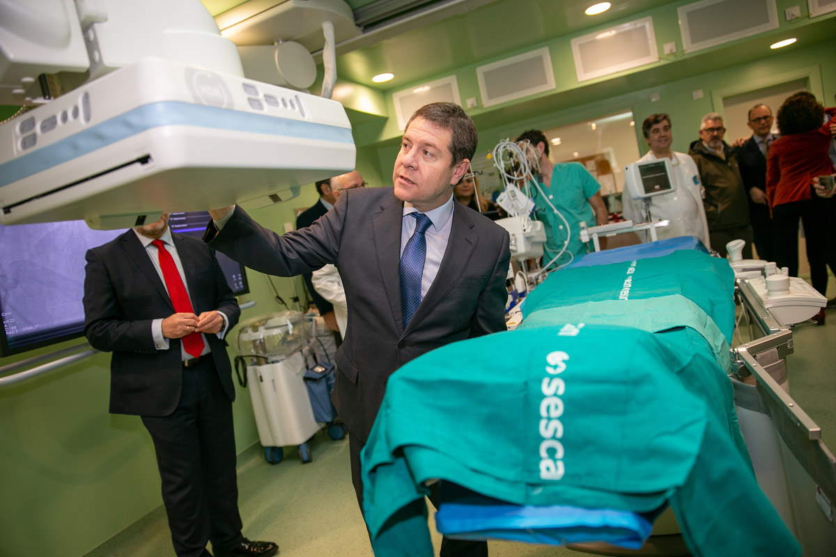 Page, en su visita a Cuenca, también ha estado en el Hospital Virgen de la Luz.