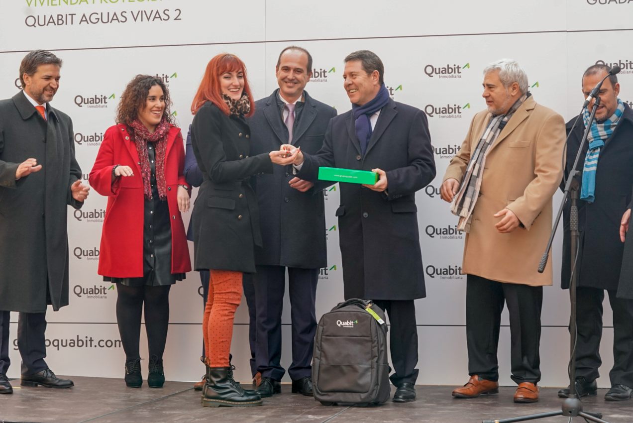 Page ha anunciado la ubicación en un acto de entrega de llaves de viviendas de protección social en Guadalajara.