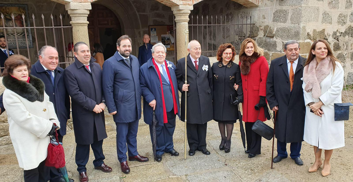 Paulino Estrada estuvo acompañado por María Dolores de Cospedal y Paco Núñez.