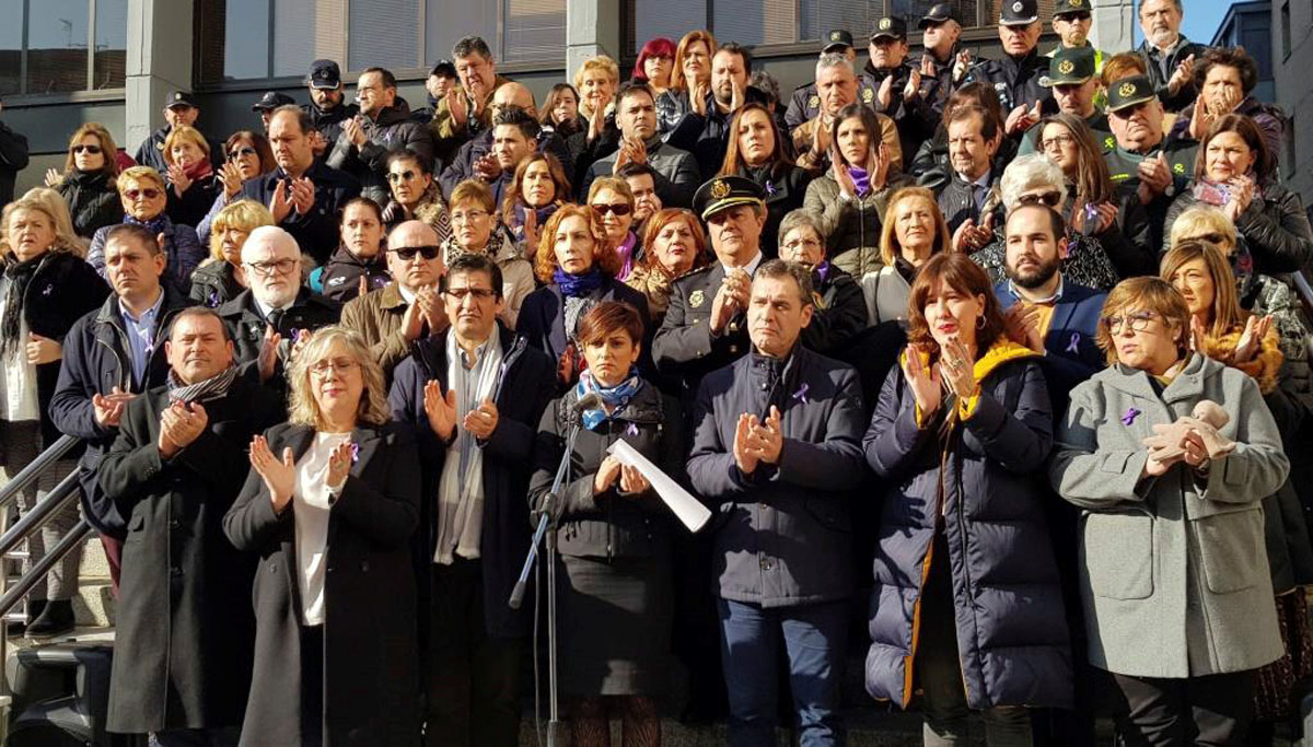 Concentración celebrada en Puertollano por el último crimen machista.