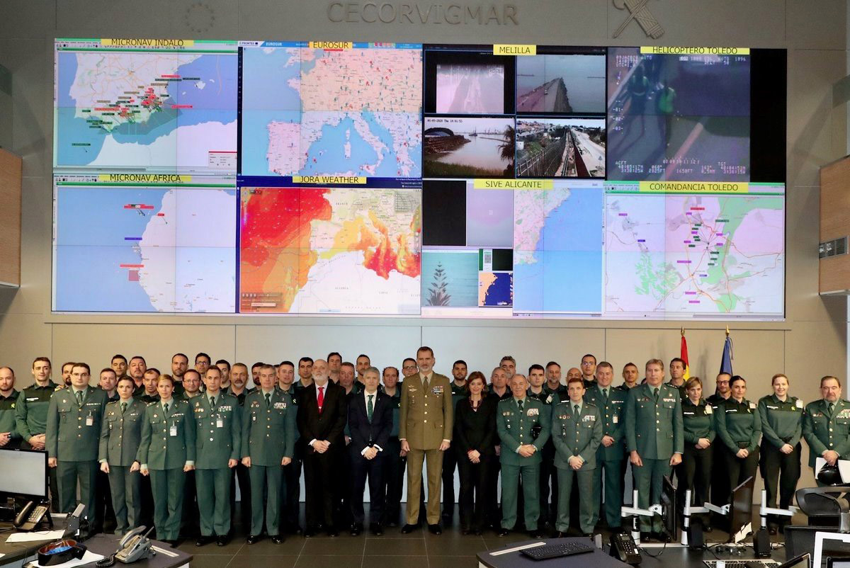 Visita de Felipe VI al Centro de Operaciones de la Dirección General de la Guardia Civil.