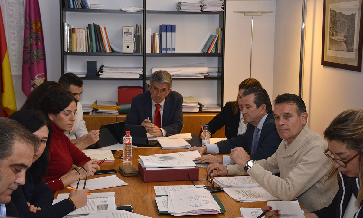 Comisión de Urbanismo en el Ayuntamiento de Toledo.