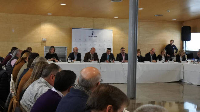 Primera reunión de la Mesa del Agua, en Albacete.