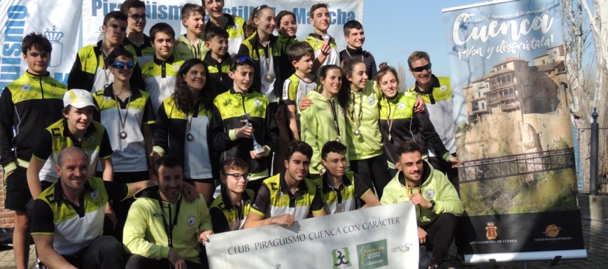 Foto de familia del Club Cuenca Con Carácter en Las Herencias