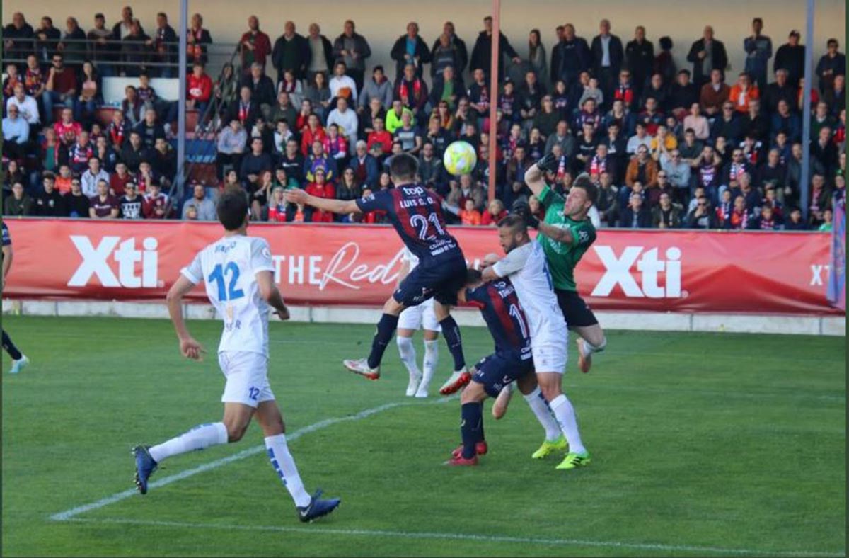 El Villarrobledo volvió a merecerse no perder... pero perdió