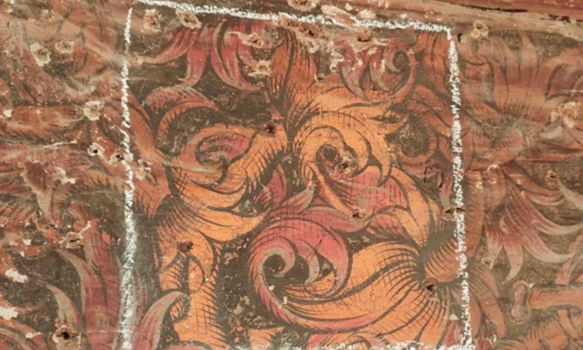 Detalle del alfarje descubierto en una iglesia de Ajofrín