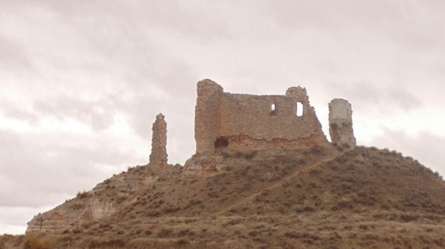 Castillo de Carabanchel o Monreal, en Dos Barrios (Toledo).