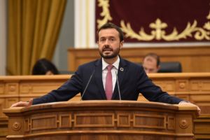 José Luis Escudero durante su intervención en las Cortes de CLM.