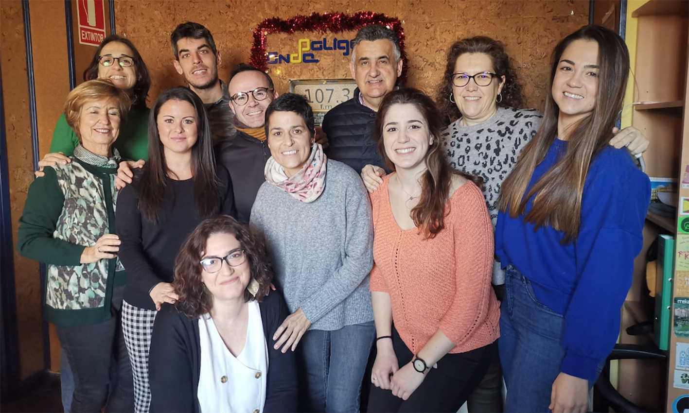 Las enfermeras que han puesto en marcha el proyecto, junto a Roberto Martín, presidente del Colegio de Enfermería de Toledo.