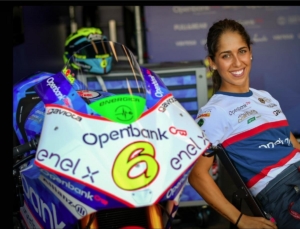 María Herrera sigue rompiendo moldes en el mundo del motociclismo