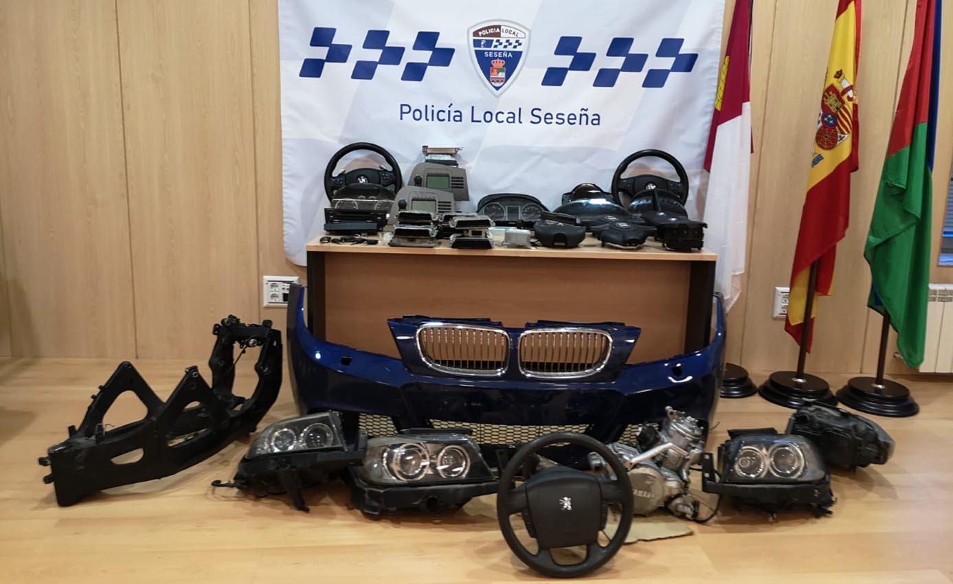 Algunas de las piezas recuperadas del taller clandestino de Seseña.